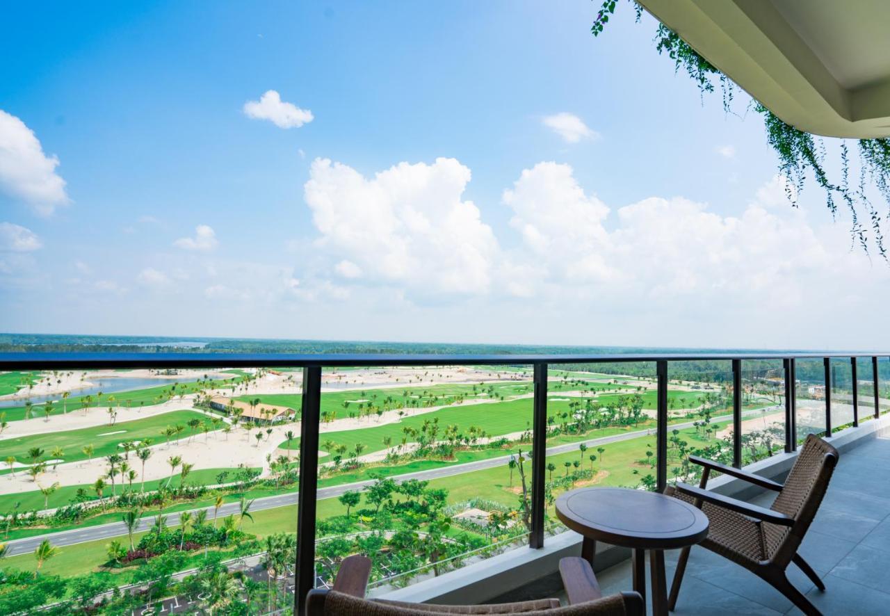 Forest City Golf Hotel Nusajaya  Exteriör bild