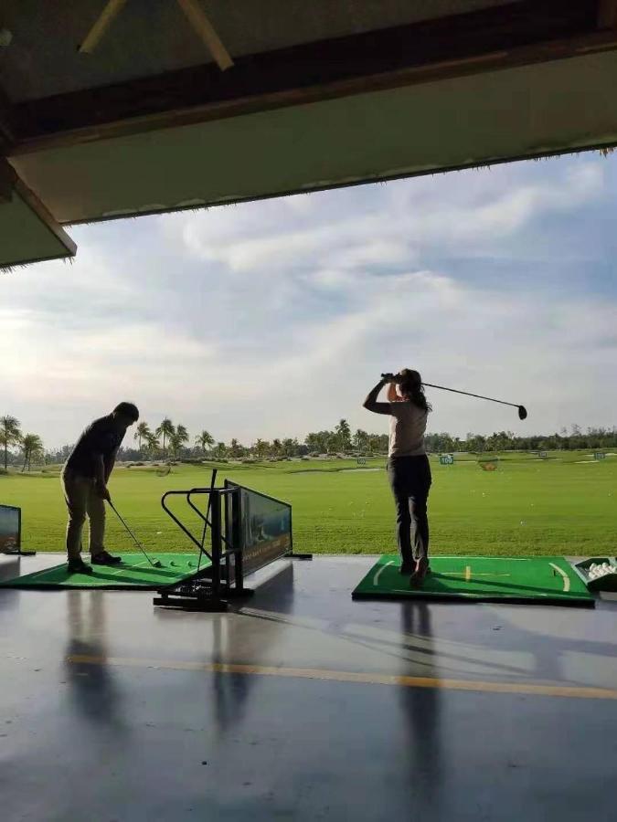 Forest City Golf Hotel Nusajaya  Exteriör bild