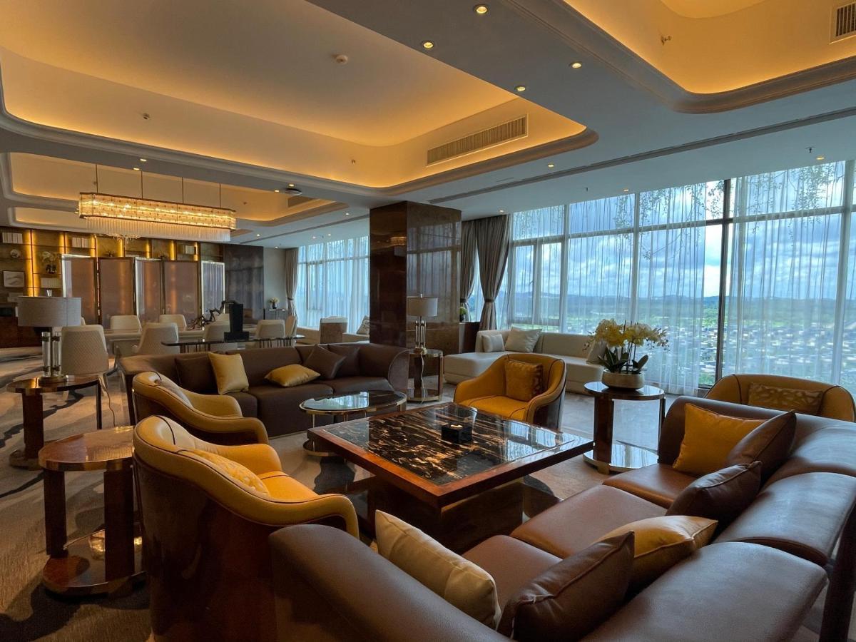 Forest City Golf Hotel Nusajaya  Exteriör bild