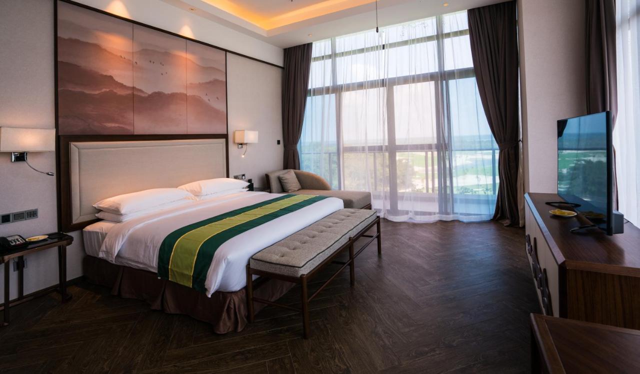 Forest City Golf Hotel Nusajaya  Exteriör bild