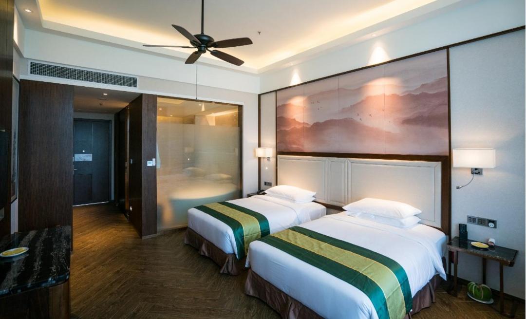 Forest City Golf Hotel Nusajaya  Exteriör bild